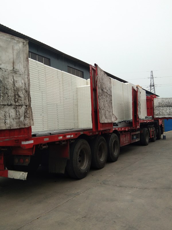 玻璃鋼水箱漏水之后用什么方法補(bǔ)漏？